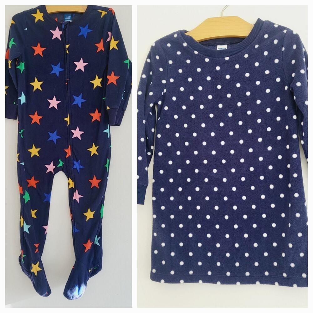 Bundle 3T Old Navy fleece dress and footed pajamas
